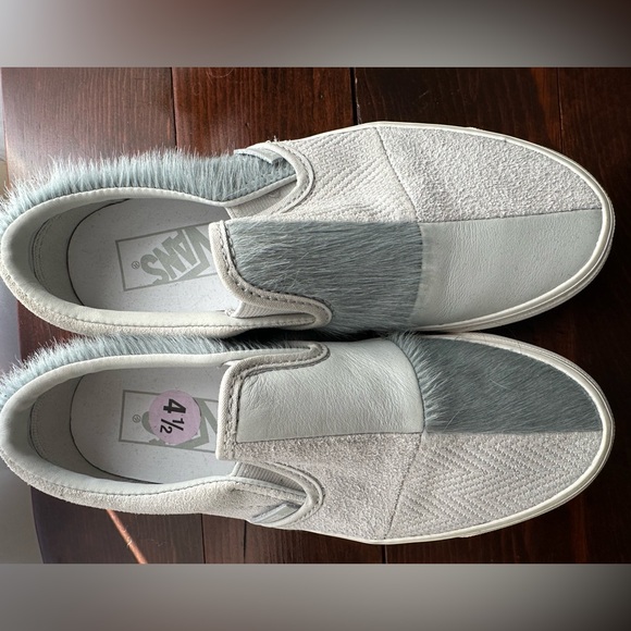 Vans never been worn 4 1/2 Men’s 6 woman’s - Picture 1 of 4